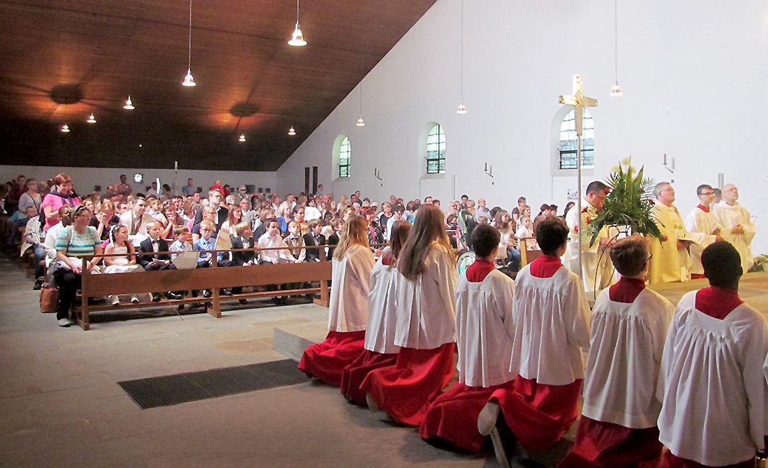 Messdiener im Gottesdienst